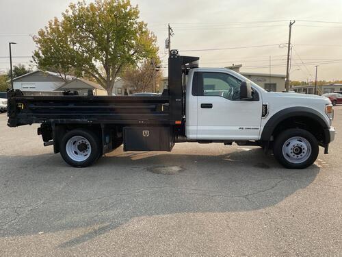 2022 ford f-550 xl