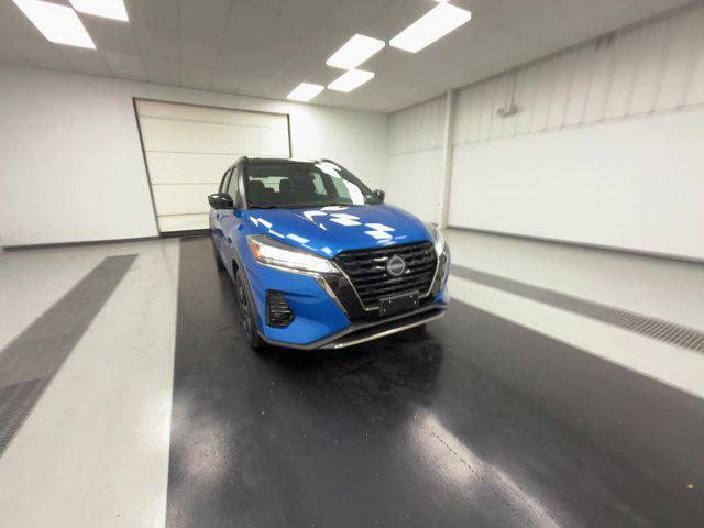 2023 nissan kicks sr