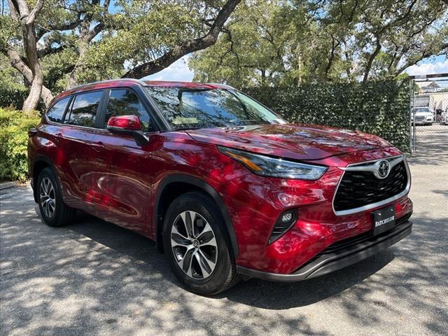 2023 toyota highlander xle