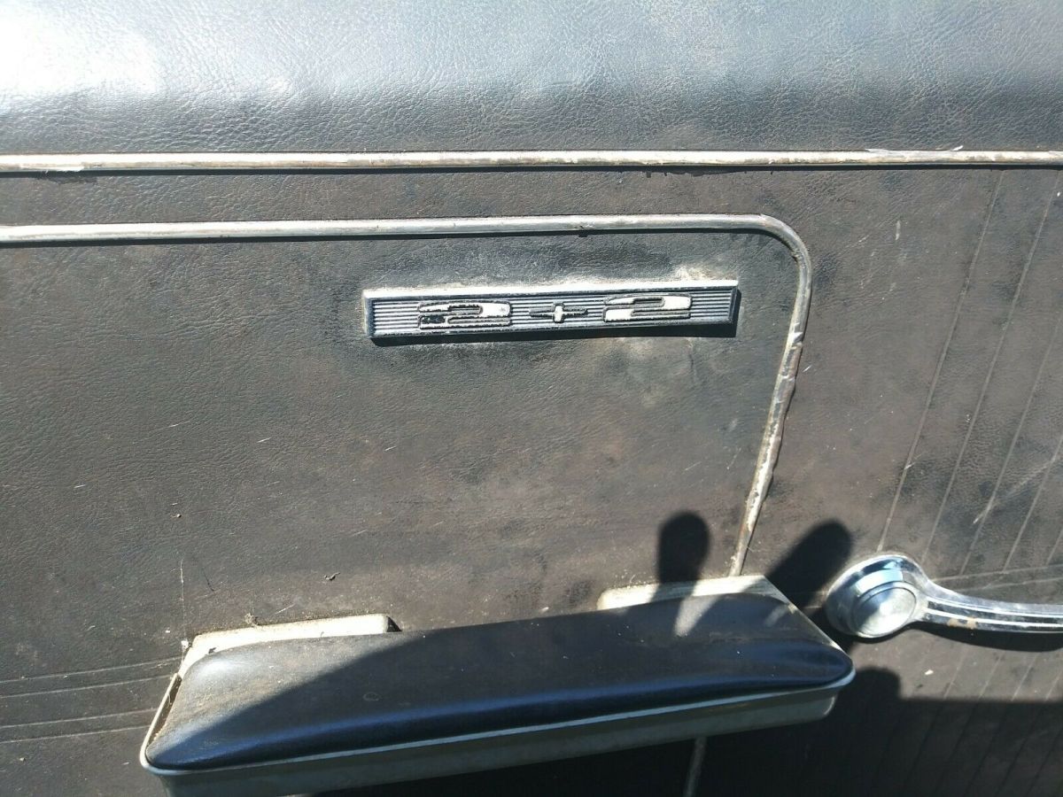 1967 pontiac catalina 2+2 complete/rusty,comes w/ solid 67 catalina roller-2for1