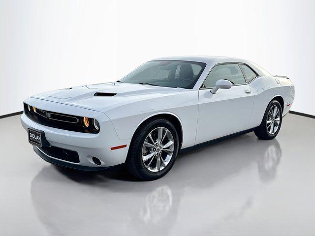 2023 dodge challenger sxt