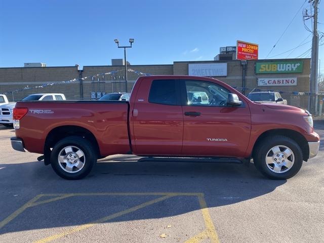 2011 toyota tundra grade