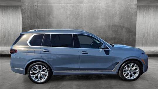 2025 BMW X7