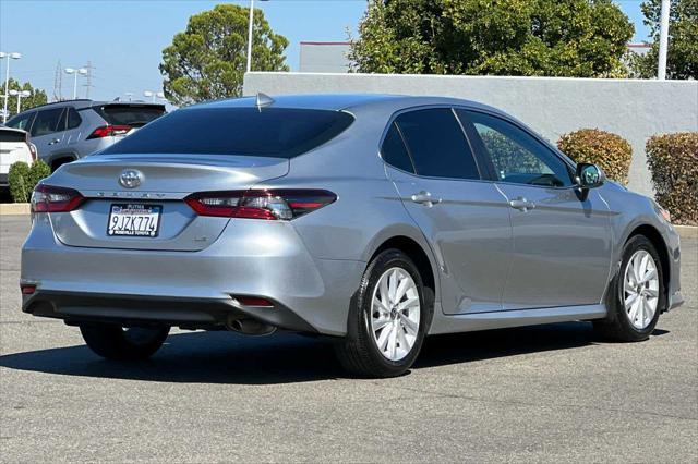 2024 toyota camry le