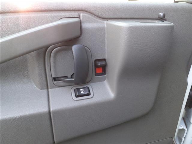 2022 chevrolet express 2500 work van