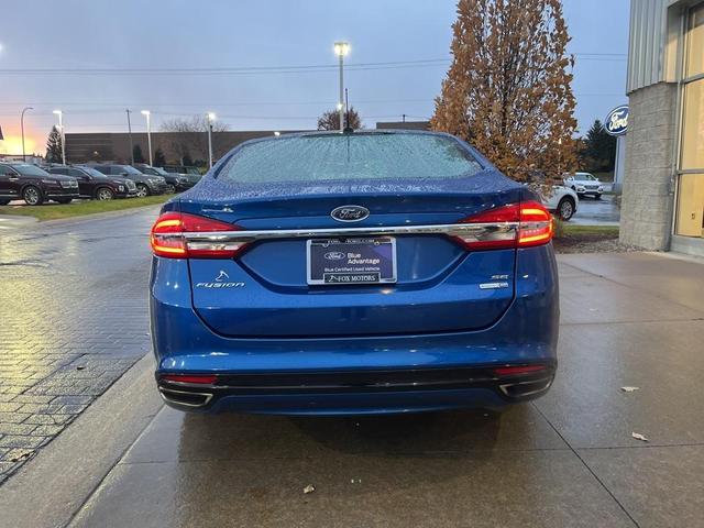 2017 ford fusion se