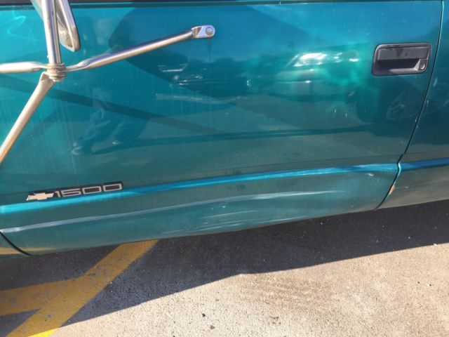 1994 chevrolet c/k pick up ext cab 4x4 with fisher plow runs great no reserve