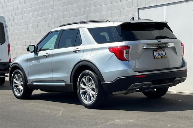 2021 ford explorer xlt