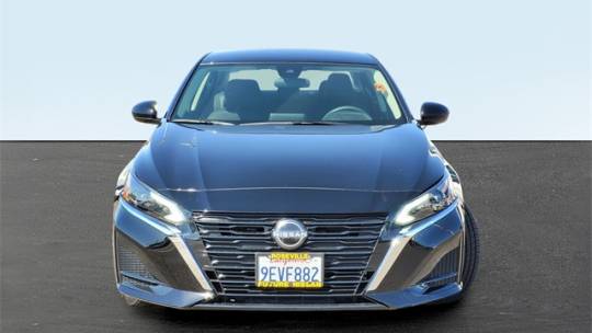 2023 nissan altima 2.5 sv