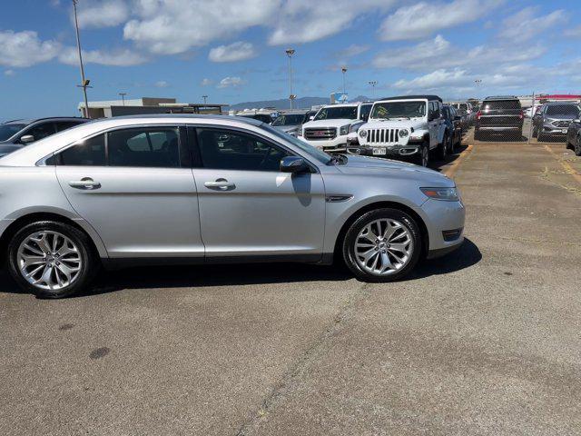 2019 ford taurus limited