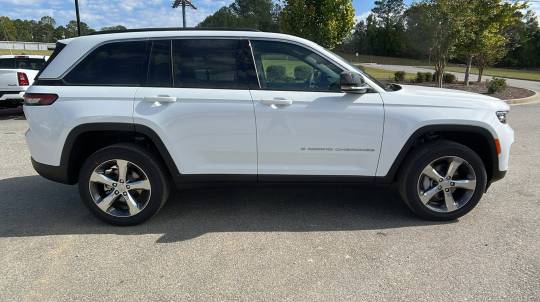 2025 Jeep Grand Cherokee