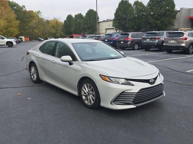 2023 toyota camry le