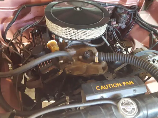 2 door sedan, v-8, 4-speed
