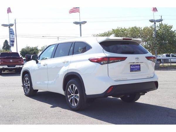 2021 toyota highlander in broken arrow, oklahoma