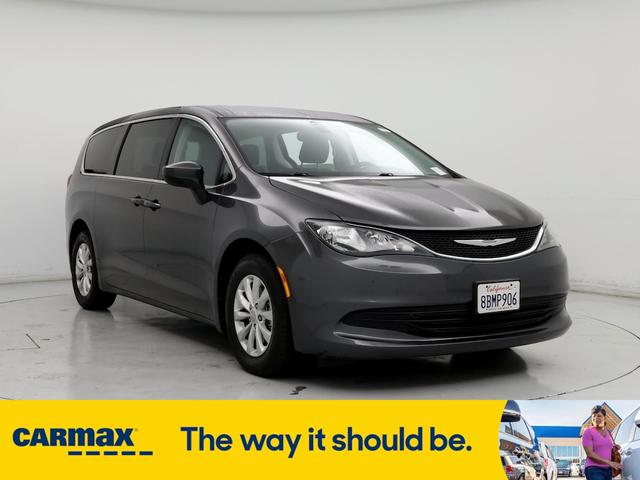 2017 chrysler pacifica touring