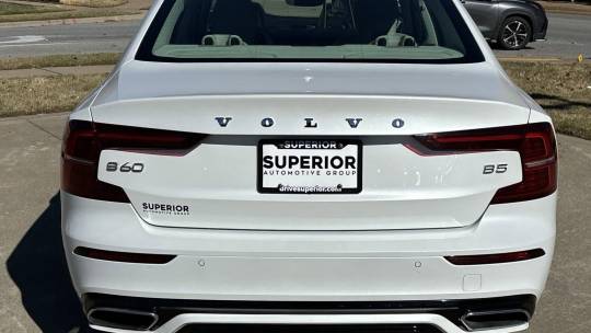 2022 Volvo S60