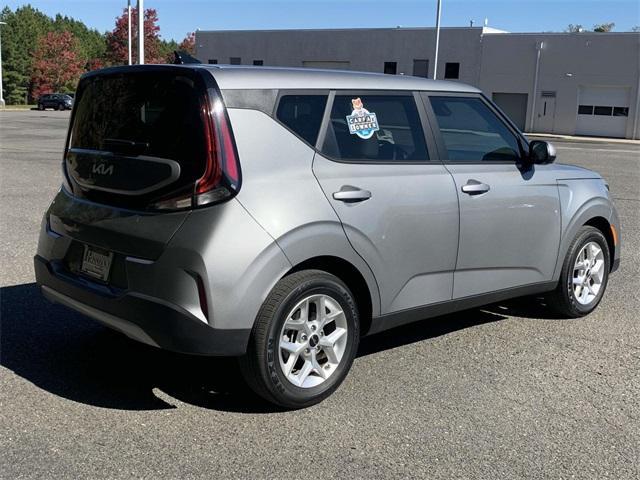 2024 kia soul lx