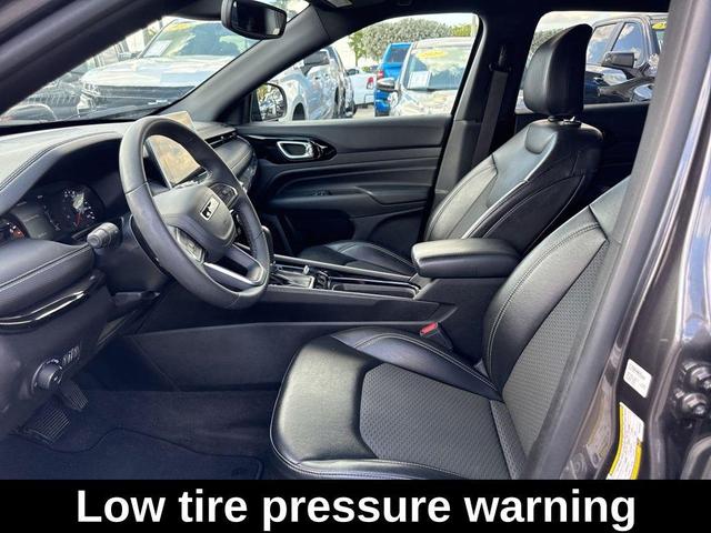 2023 jeep compass altitude