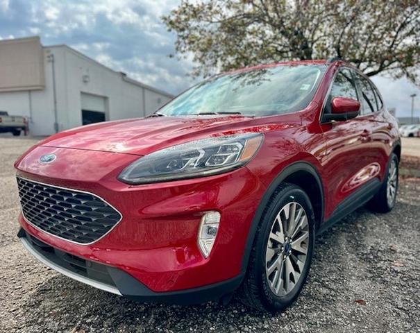 2022 ford escape titanium