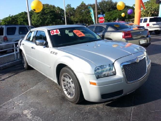 chrysler 300 luxury sedan in fort myers, fl