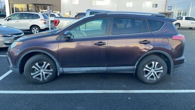 2017 toyota rav4 le in spokane, washington