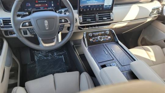 2024 Lincoln Navigator