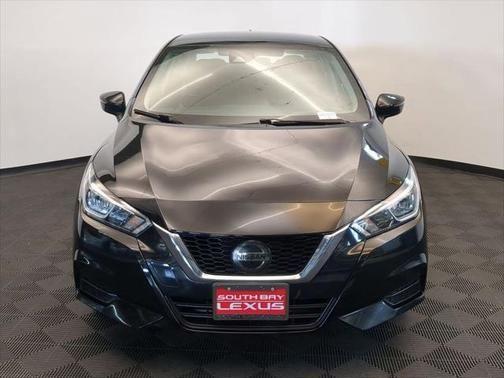 2021 nissan versa