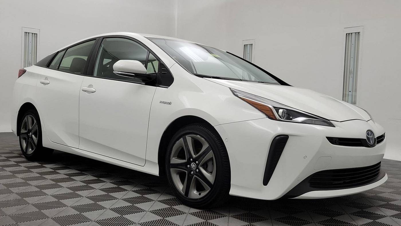 2019 toyota prius limited