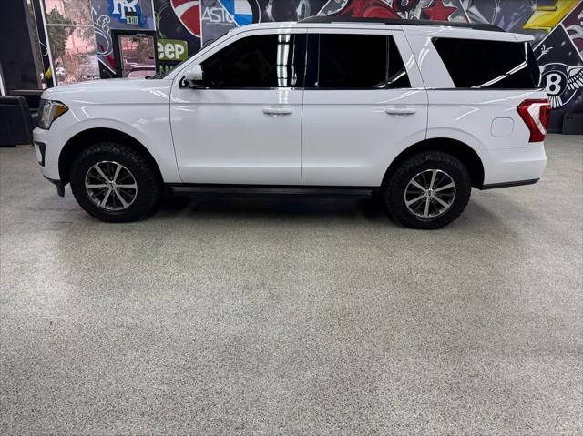 2019 ford expedition xlt