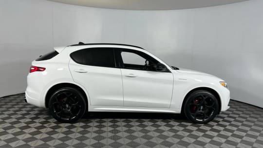 2022 Alfa Romeo Stelvio