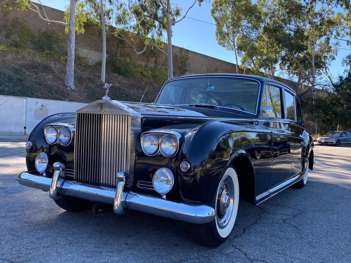 1960 rolls-royce phantom v limousine