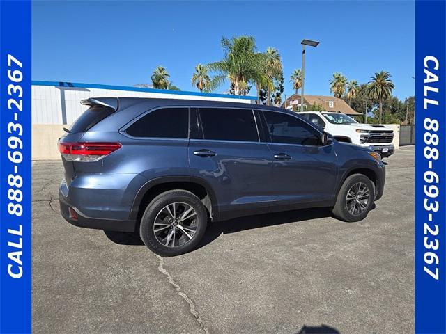 2019 toyota highlander le i4