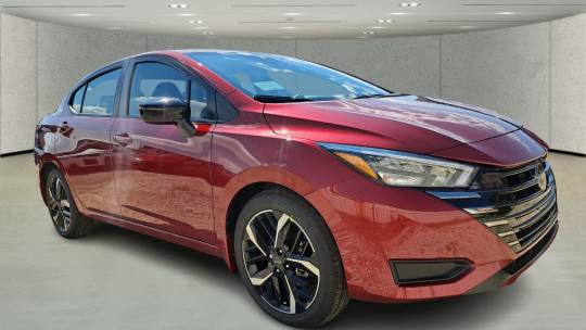 2024 Nissan Versa sr