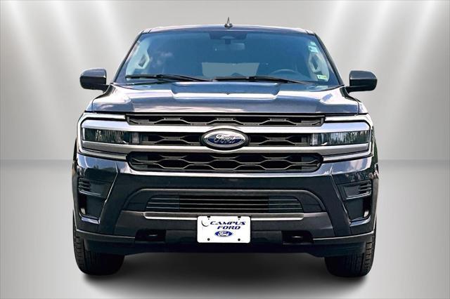 2022 ford expedition xlt