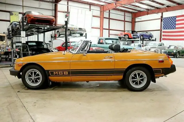 1975 mg b convertible 6501 miles bracken convertible 1798cc inline 4 4-speed man