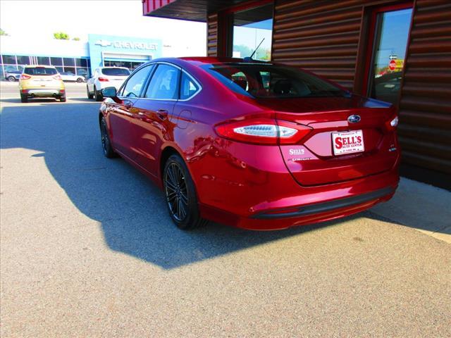 2014 ford fusion se