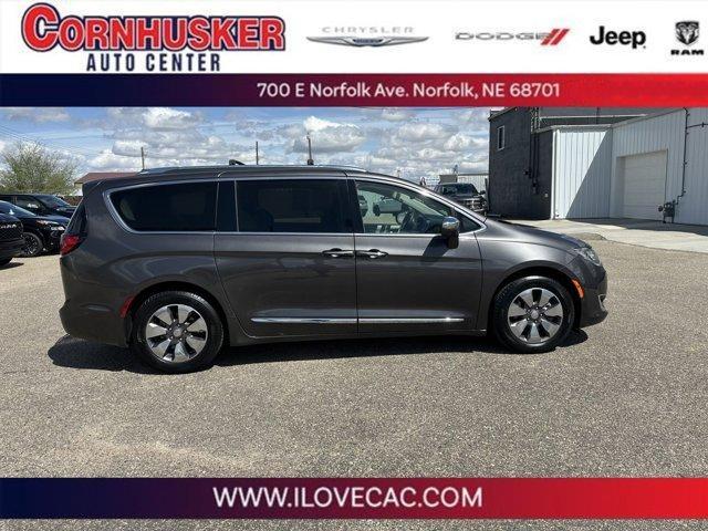 2018 chrysler pacifica hybrid limited