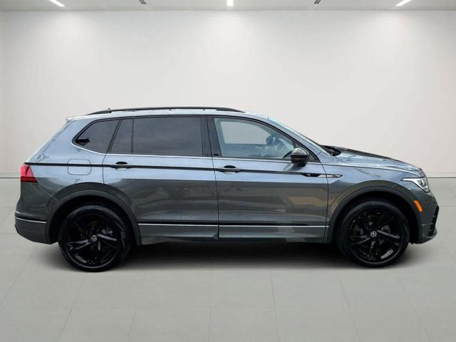2024 volkswagen tiguan 2.0t se r-line black