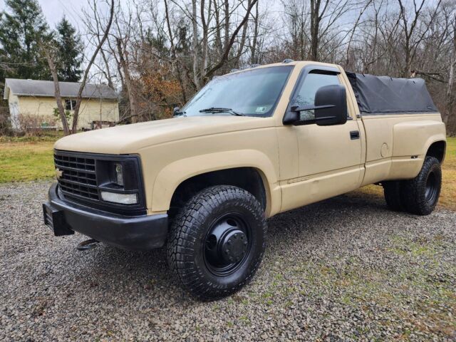 *26k miles* 1991 chevrolet k3500 4x4 6.2 diesel dually regular cab 8 ft bed