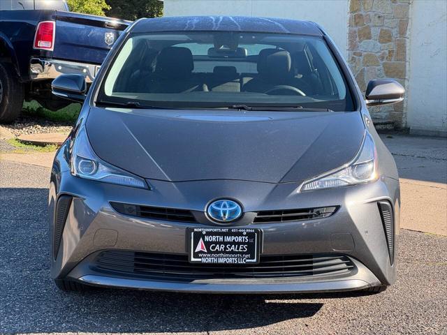 2021 toyota prius le