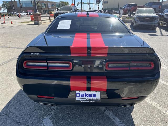 2018 dodge challenger sxt