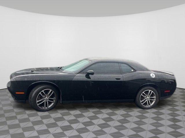 2019 dodge challenger sxt