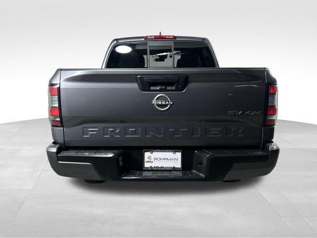 2022 nissan frontier sv