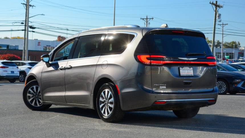 2021 chrysler pacifica touring l