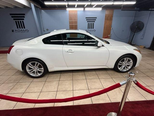 2010 infiniti g37x base