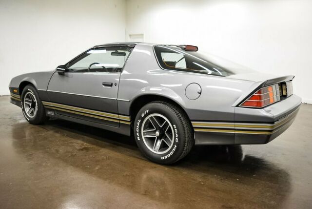 1986 chevrolet camaro z/28 71729 miles gray coupe 305ci v8 5.0l automatic
