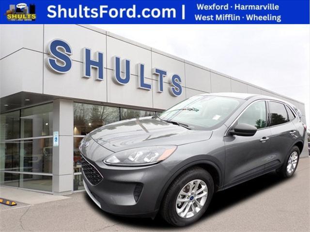 2022 ford escape se