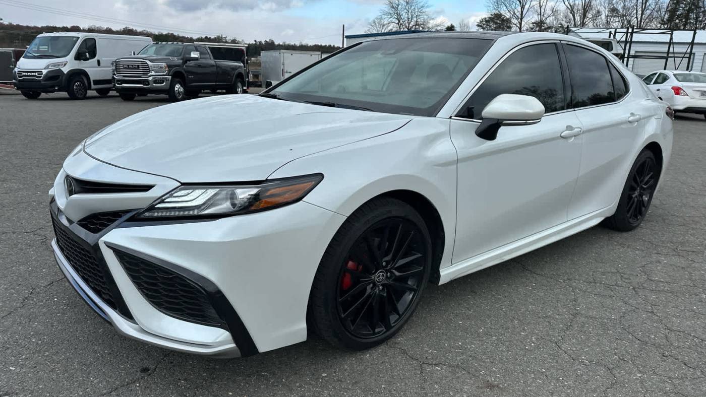 2022 toyota camry xse