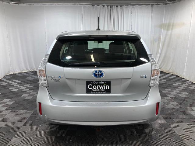 2014 toyota prius v five
