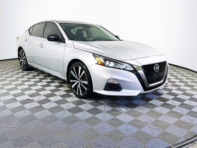 2022 nissan altima sr fwd